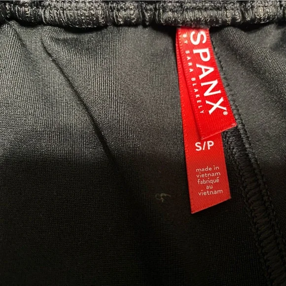 Spanx by Sarah Blakely Faux Leather Joggers Elastic Waist Size Small - Picture 2 of 10